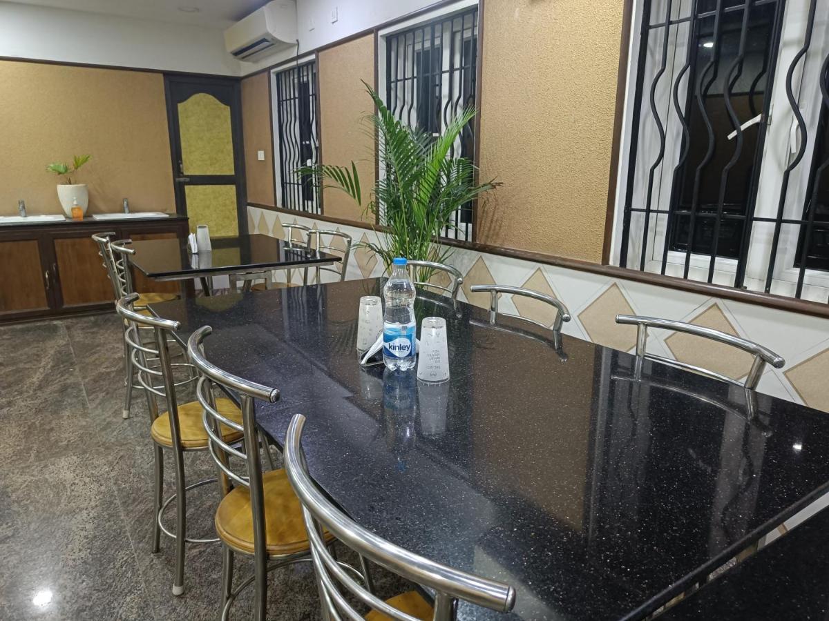 Hotel Arunachala Пондичерри Экстерьер фото