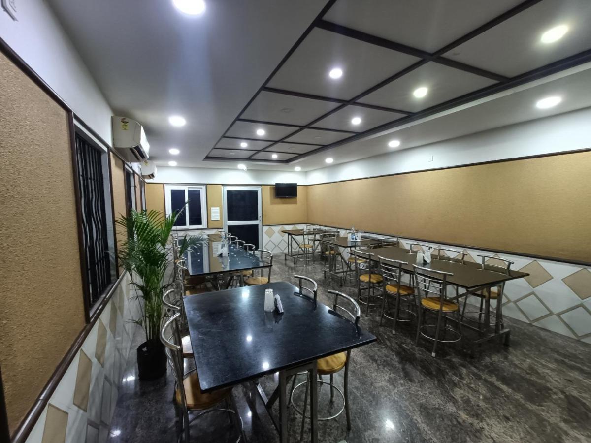 Hotel Arunachala Пондичерри Экстерьер фото