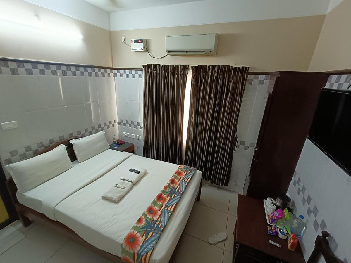 Hotel Arunachala Пондичерри Экстерьер фото