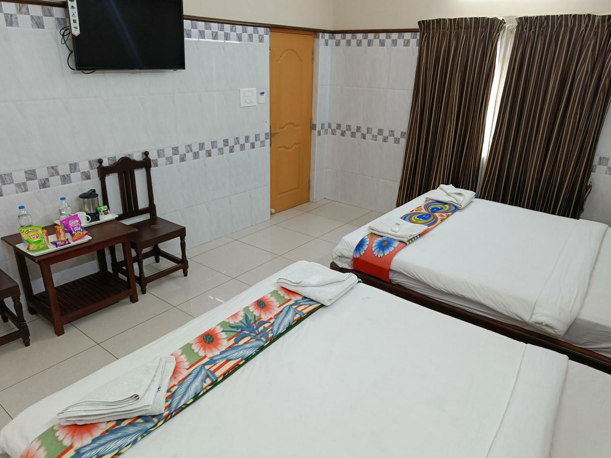 Hotel Arunachala Пондичерри Экстерьер фото
