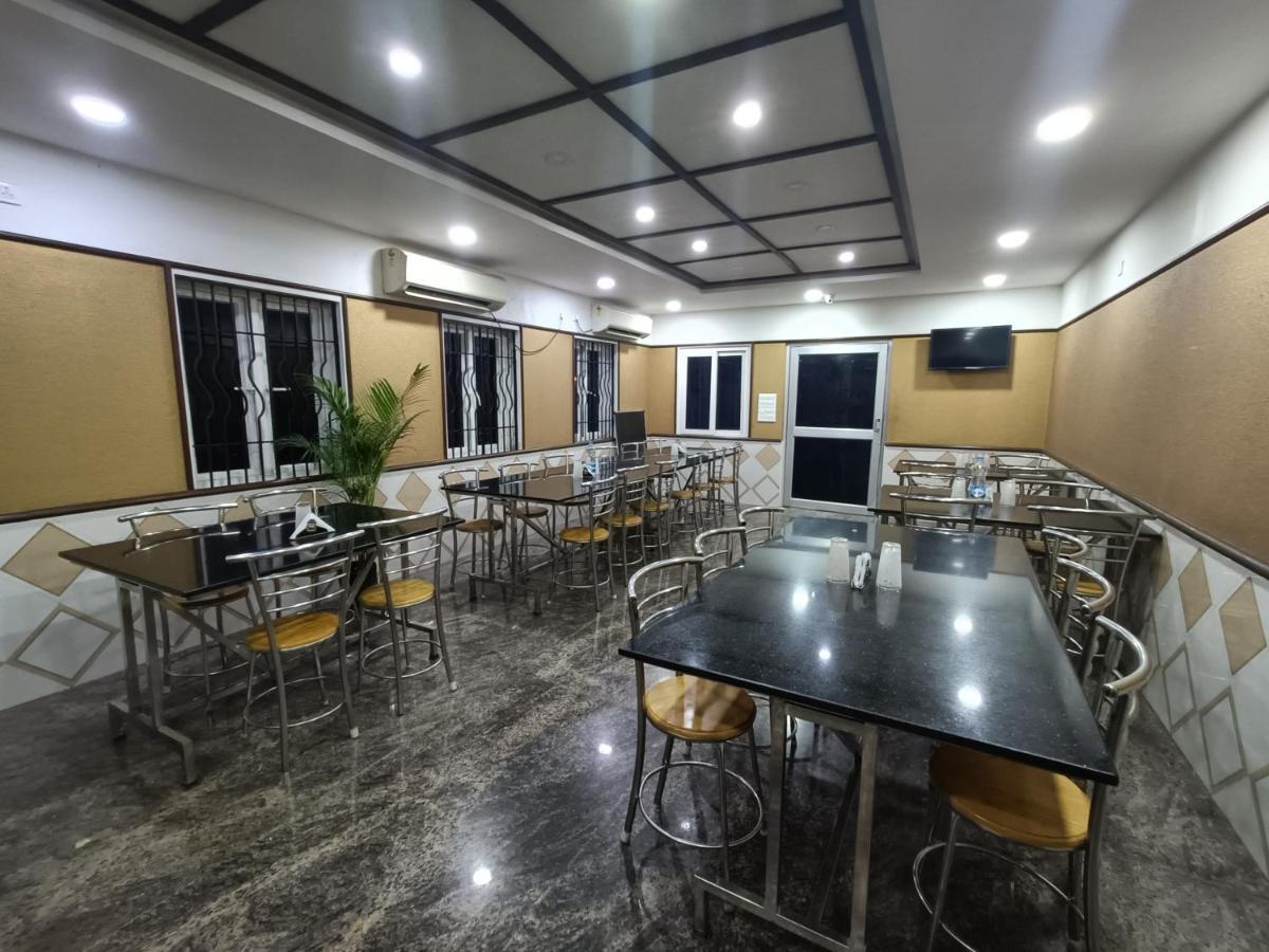 Hotel Arunachala Пондичерри Экстерьер фото