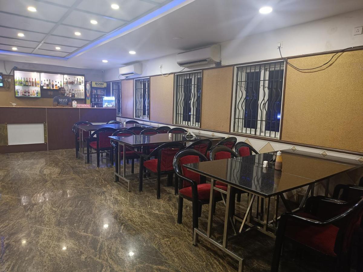 Hotel Arunachala Пондичерри Экстерьер фото